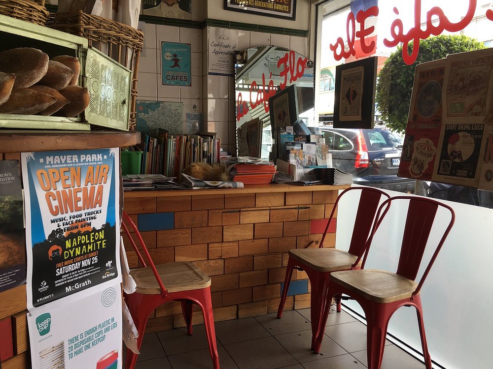 Outdoor seating near tram 86